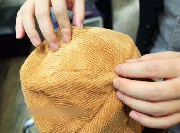 斜戴貝蕾帽 斜戴貝蕾帽