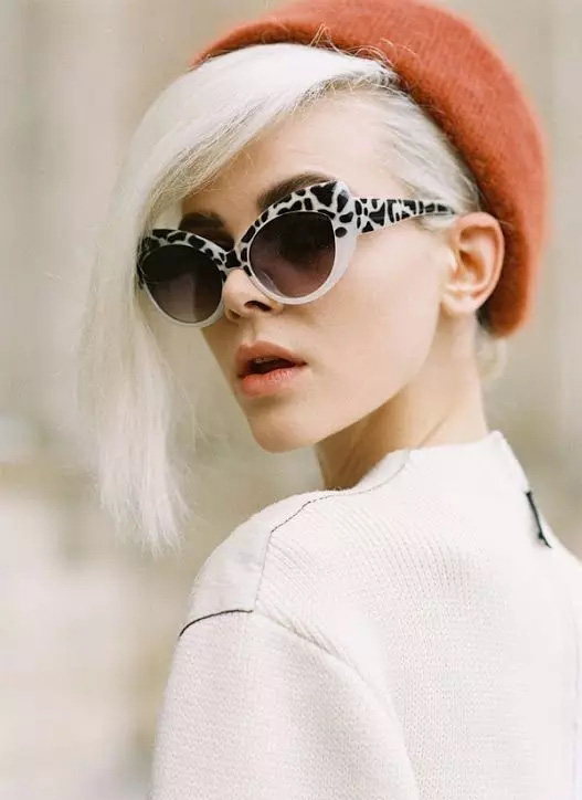 冬天帽子與發(fā)型怎么搭？保持不亂有絕招