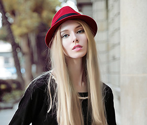 時(shí)尚發(fā)型與帽子的搭配技巧 時(shí)尚發(fā)型與帽子的搭配技巧