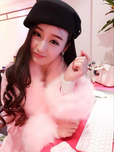 受不了，你的帽子太丑啦！