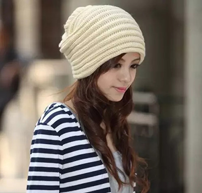 雪花飛舞，一頂帽子秒變女神